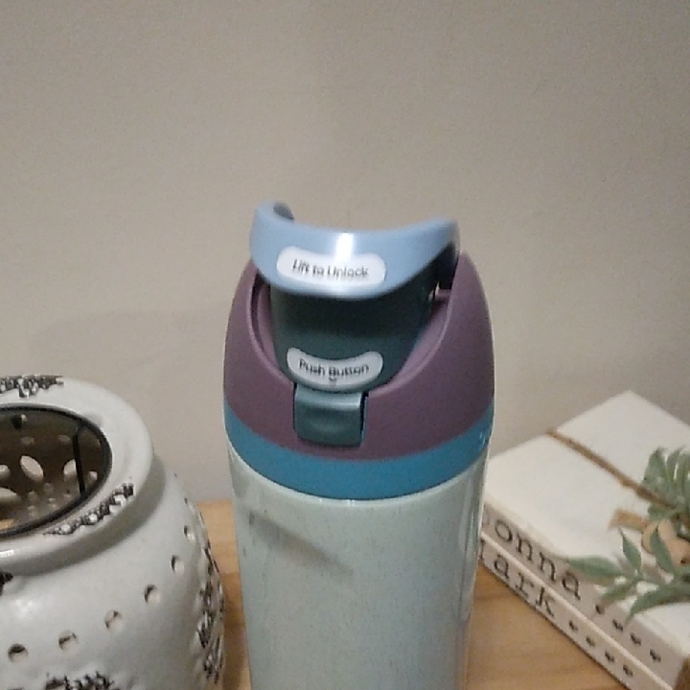 Owala 24 oz. FreeSip Spout Insulated Water Bottle - Picture 6 of 8